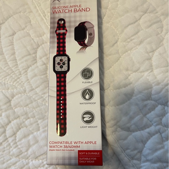 Red and Black Silicone Apple Watch Band - Picture 1 of 2